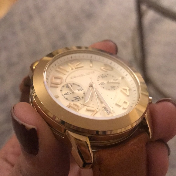 Michael Kors watch - Picture 7 of 9